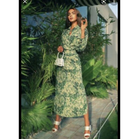 ZARA NWT WOMAN PRINTED WRAP-STYLE DRESS LINEN BLEND FLOWY GREEN - Picture 1 of 8